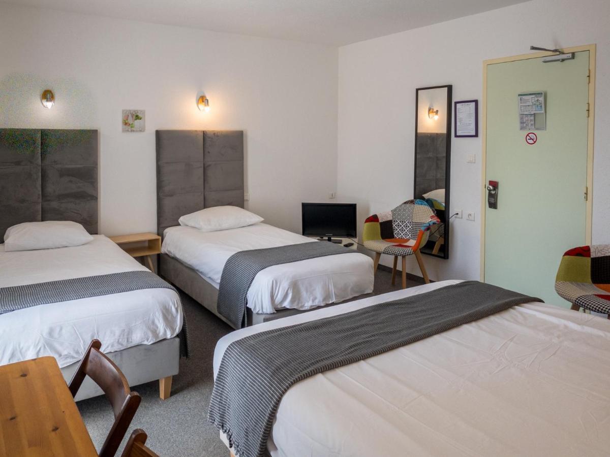 Hotel Les Tilleuls De Pareloup A Salles-Curan Dış mekan fotoğraf