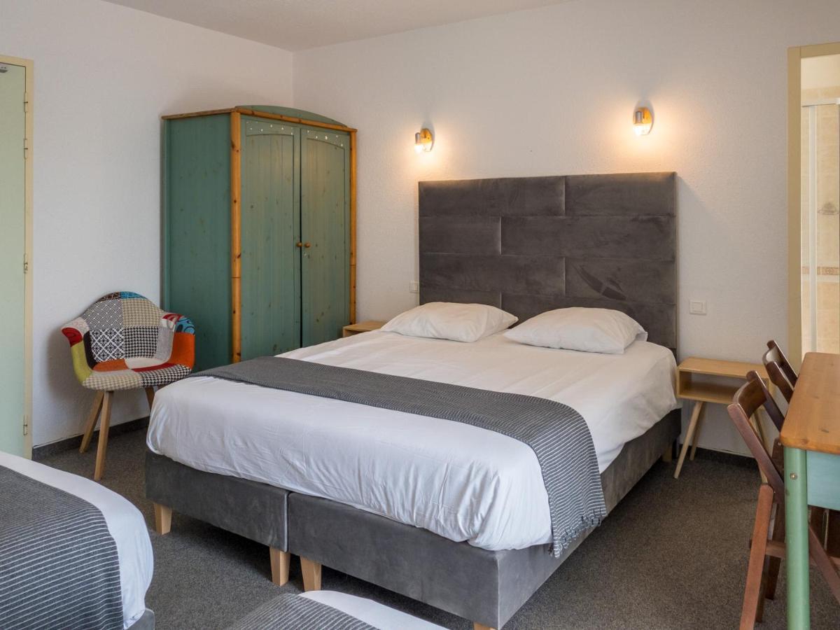 Hotel Les Tilleuls De Pareloup A Salles-Curan Dış mekan fotoğraf